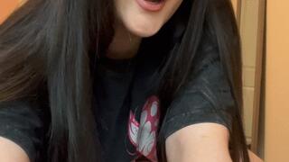 Ass shaking for DDY JOI