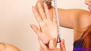 Big and Small Hands Comparing - Hand Fetish - HD MP4