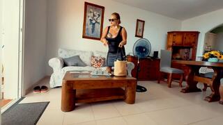 Under the table at step-auntie WMV
