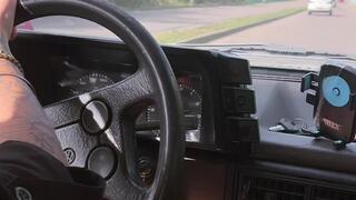 Jolene e seu carro problematico