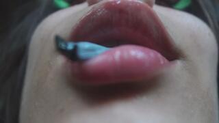 My giant stepsister sucks me like a candy and then uses me as a toothpick because I'm so tiny and does whatever he wants with me 4k