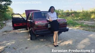 260 B - Maca checking ol dCorolla before work w pedal cam