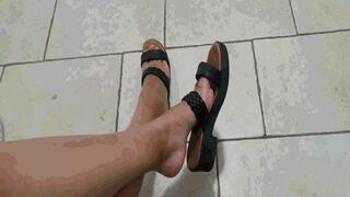 My lovely flip flops AVI