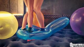 Q1071 Balloons vs latex feet - 480p