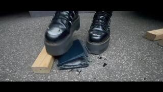 Doc Martens Jadon Max Boots CRUSH Nokia Tablet