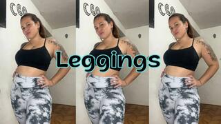 Trying on new leggings and bouncing my boobs