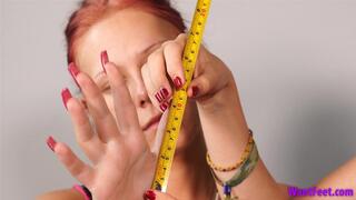 Measuring and Comparing - Hand Fetish - HD MP4
