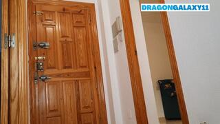 I drop my towel in front of the delivery guy and what happens... a tremendous fuck (trailer)