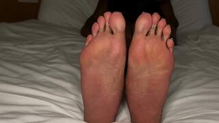 My first footjob from @Tastytoess_ (Angle #2)