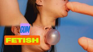 Oral play with gum - Gum fetish