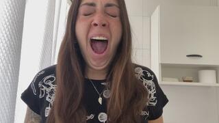 I can't stop yawning while I'm doing my hair! Yawn after yawn!