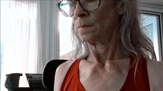 Lilly, the talk, her granny frame