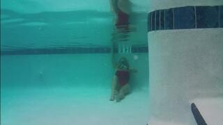 Long Breath holds in Snorkling mask with bonus Snorkeling while filming Underwater