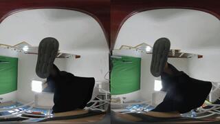 3DVR180 YUANYUAN pov barefoot Dwarf