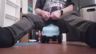 85kg Riding on a Cheap Ride-On Car (25kg Limit) – Overload Test