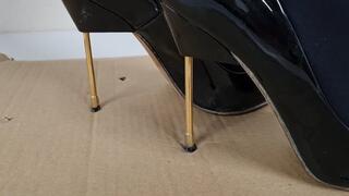 Metal Heeled Cardboard Crush