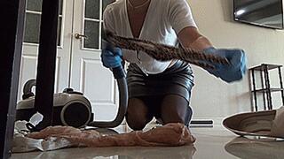 cleaning the workplace m