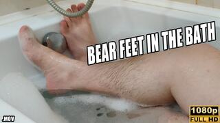 KingMarti: Bear Feet In The Bath - Full HD 1080p - MOV