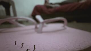 The giantess and the sandal odyssey