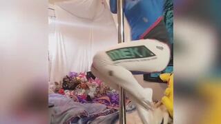 Diva plays a solo game