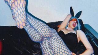 Dragon Ball Z Bulma Self Worship & Toe Sucking – 8 Minute Cosplay Special