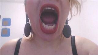 Watch out for your step-mom! Compilation at just 6,99$!