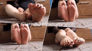 Dolce Amaran in clothed masturbation - MASTURBATION - FEET - BBW