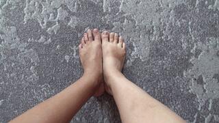 compare big toe Ta