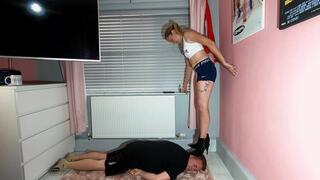 Nike Pro Shorts & Black High Heel Boots