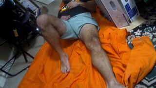 Malefootflava Hector goes wild with his feet and big penis with Randy