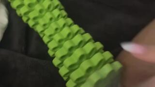 Back massager in pussy