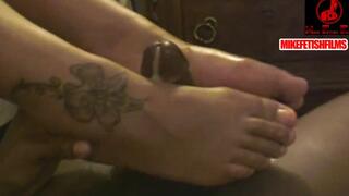 SPLASH MY EBONY FEET IN SPERM