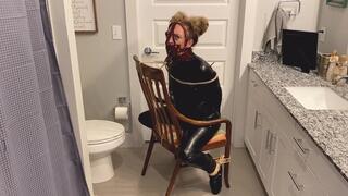 Head Harness Pumped Taylor Loses the Bondage Challenge (MOV)
