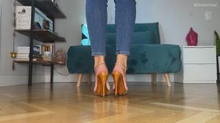 Solesmad slapping her sticky heels walking in mules ASMR - HIGH HEELS - MULES - DANGLING - HIGH ARCHED FEET -HEEL POP - 4K -