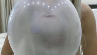 I like to cum big to bubbles MP4 HD 720p