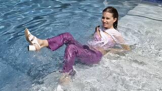Wetlook in Lavender: Zura’s Silky Purple Pants & Tank Dive - Underwater in Pool! (4K)