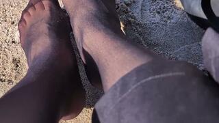 Nylons on the Beach 1080p