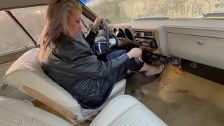 Enjoying Her Struggles (Movie)