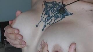 BOOBS ONLY: Cum Countdown & Tit Play