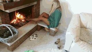 Shoes on fire! MP4 (1920x1080) FHD