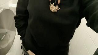 Peeing at the airport toilet