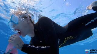 Underwater Blowjob Challenge – Gagging on My Sinking Dildo - MP4