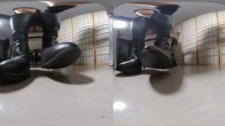 The 3DVR180 Giant s office boots rule the Dwarves