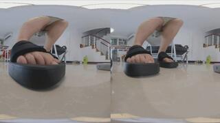 The 3DVR180 JIAXIN white-collar black thick-soled sandals are overwhelming