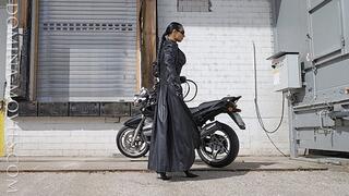 SMOKING BULLWHIP - ENTIRE