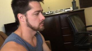 Hunter BURPS On Tiny Loser- MKV