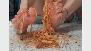 Mess & Cleanup - The Complete Spaghetti Experience