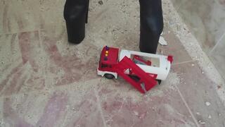 9 inch boots crush toy cistern 15