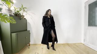 you under her sexy leather boots m4