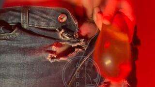 Amateur boy pissing in a condom